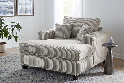 NU11CH Mega Chaise w/ 2 cup holders