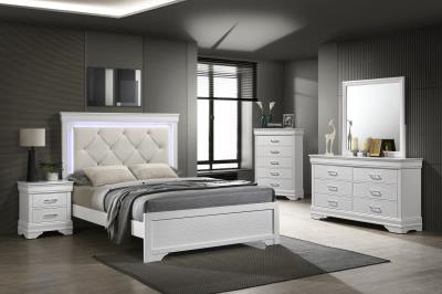 BED DRESSESR & MIRROR
